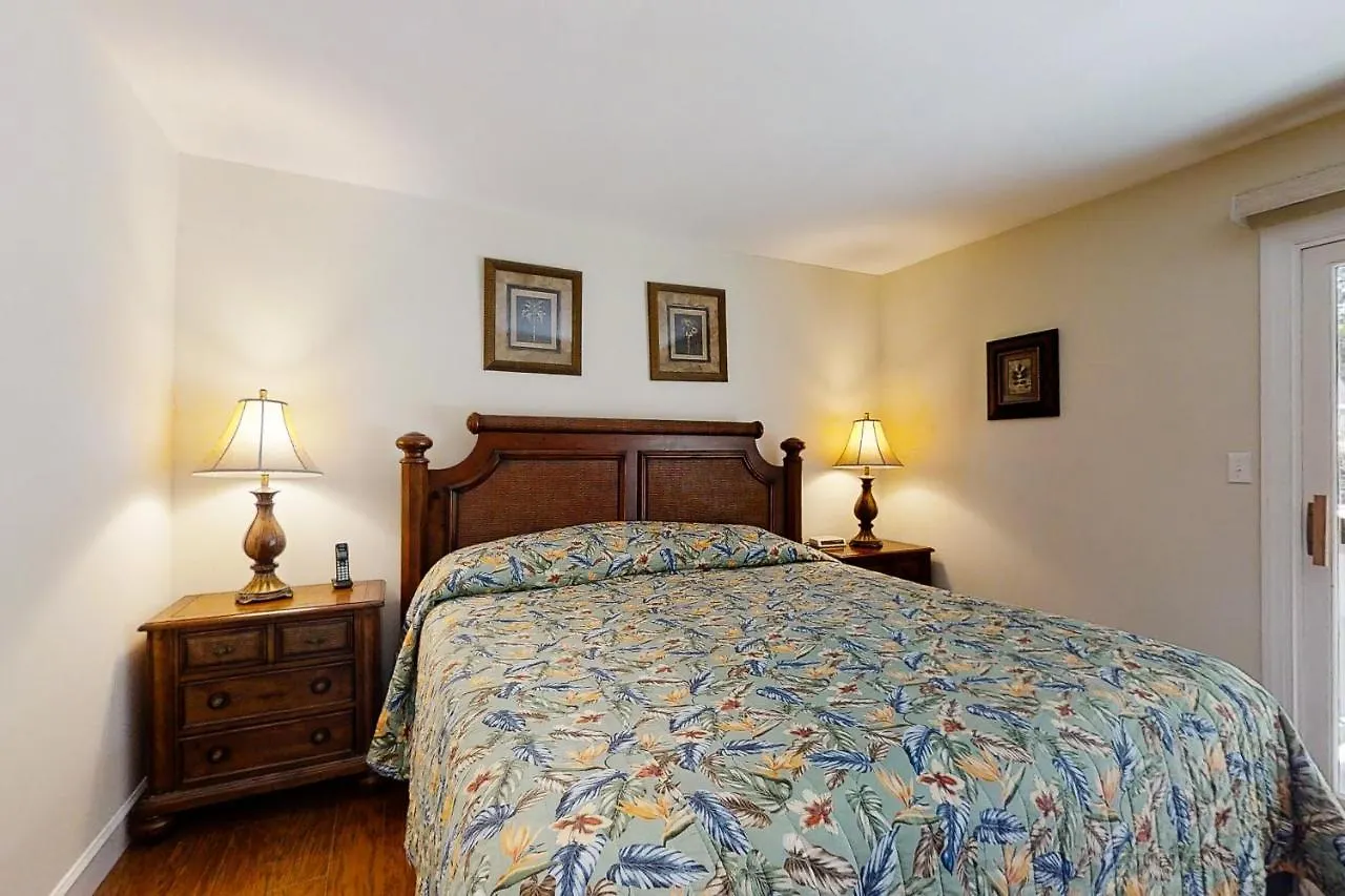 Apartment Hickory Cove 39 *
