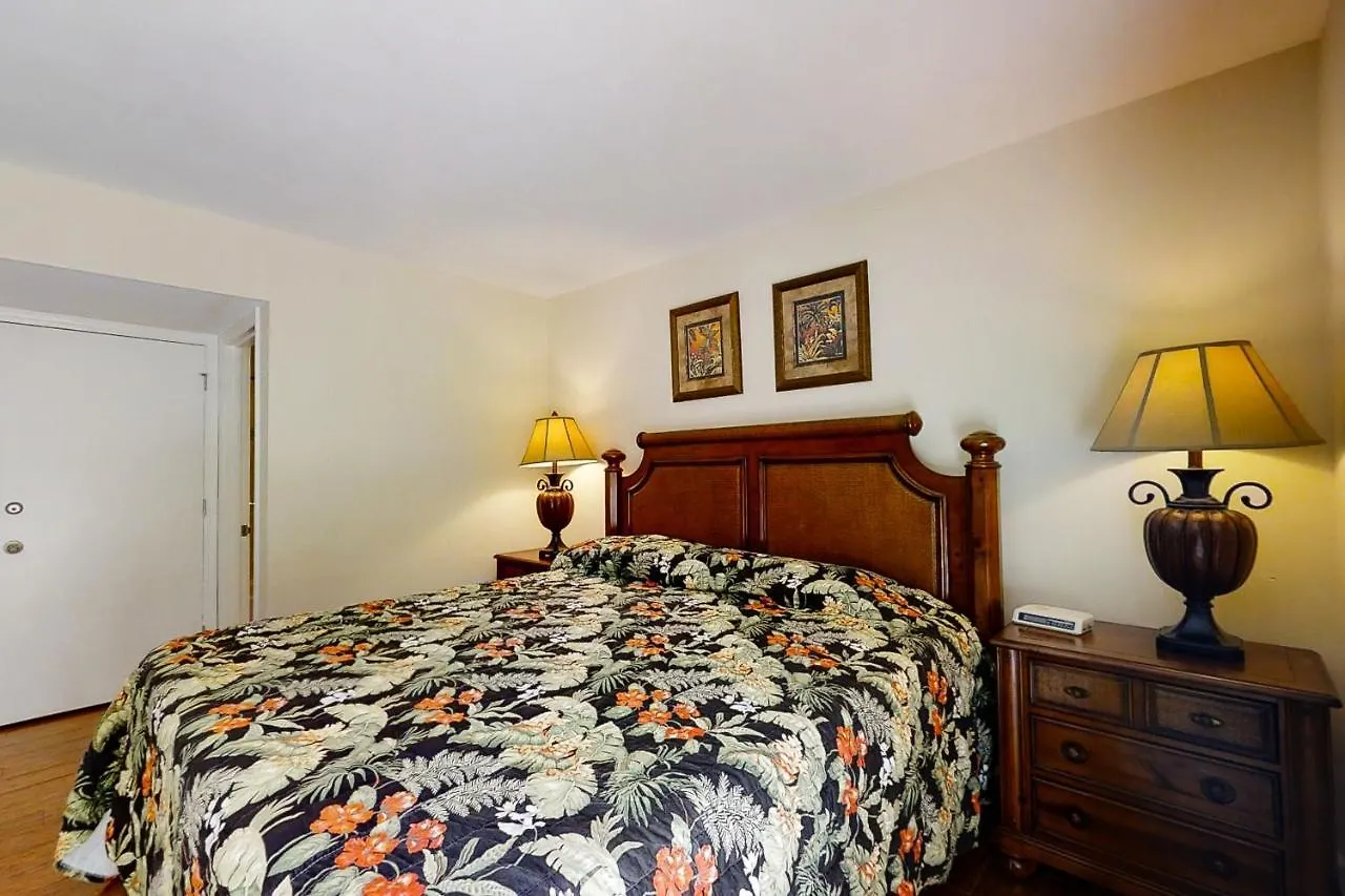 Hickory Cove 39 Apartment