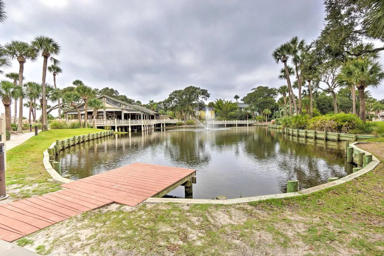 Vila Shipyard With Golf Course Views And Access