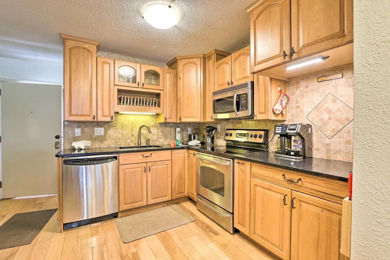 Apartment Hilton Head With Sunroom And Access!