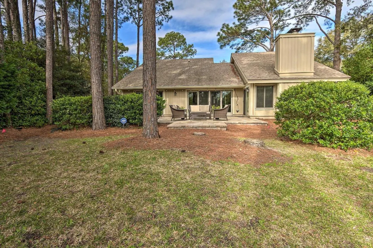 Modern Retreat With Patio And Bbq Less Than 1 Mi To Beach! Hilton Head Island