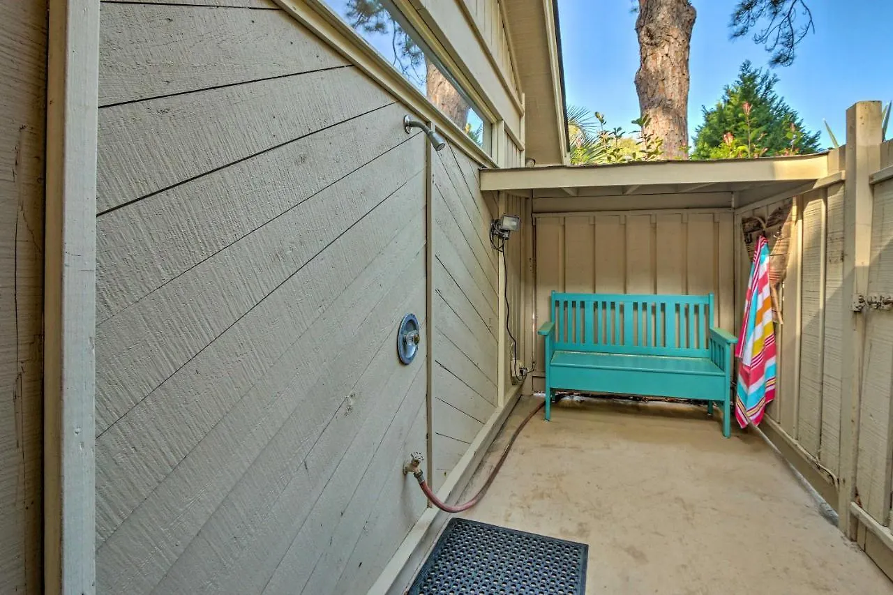 Holiday home Modern Retreat With Patio And Bbq Less Than 1 Mi To Beach! Hilton Head Island