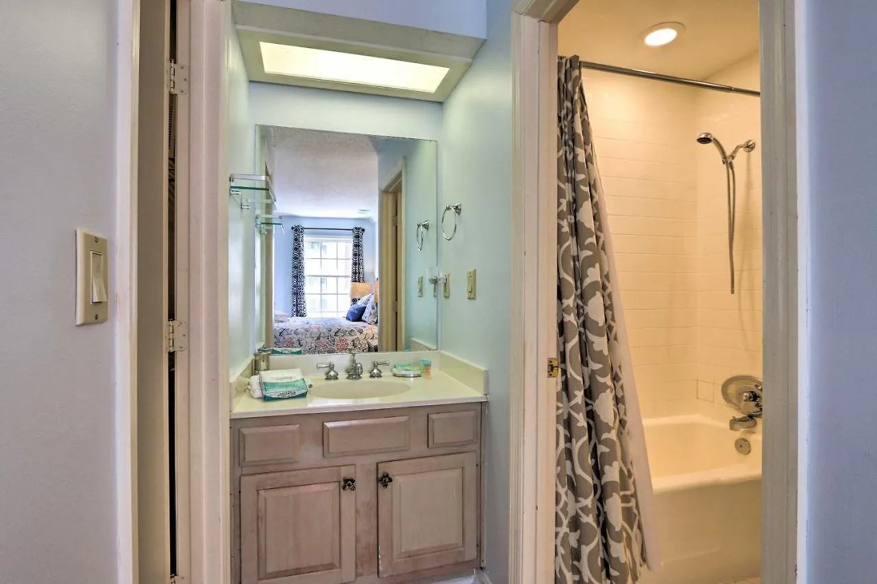 Family-friendly Evian Near Beach! Appartamento Hilton Head Island