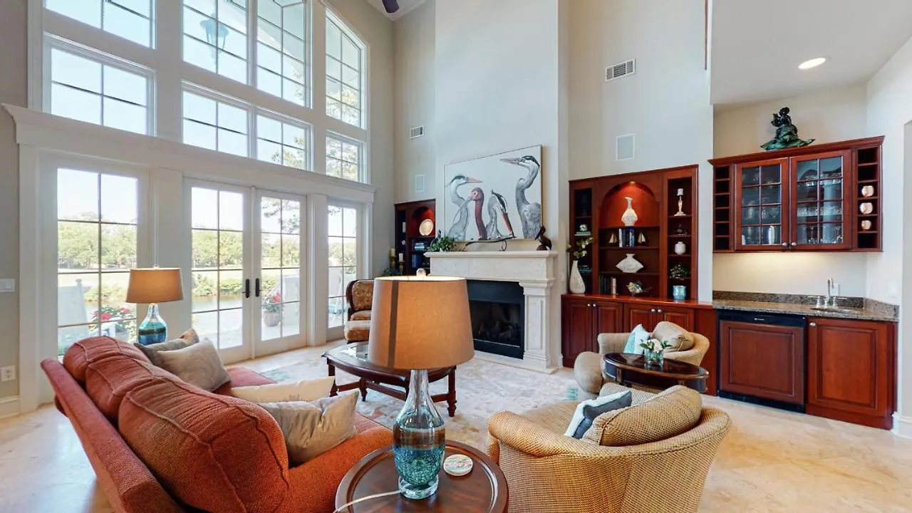 9 Promontory Ct