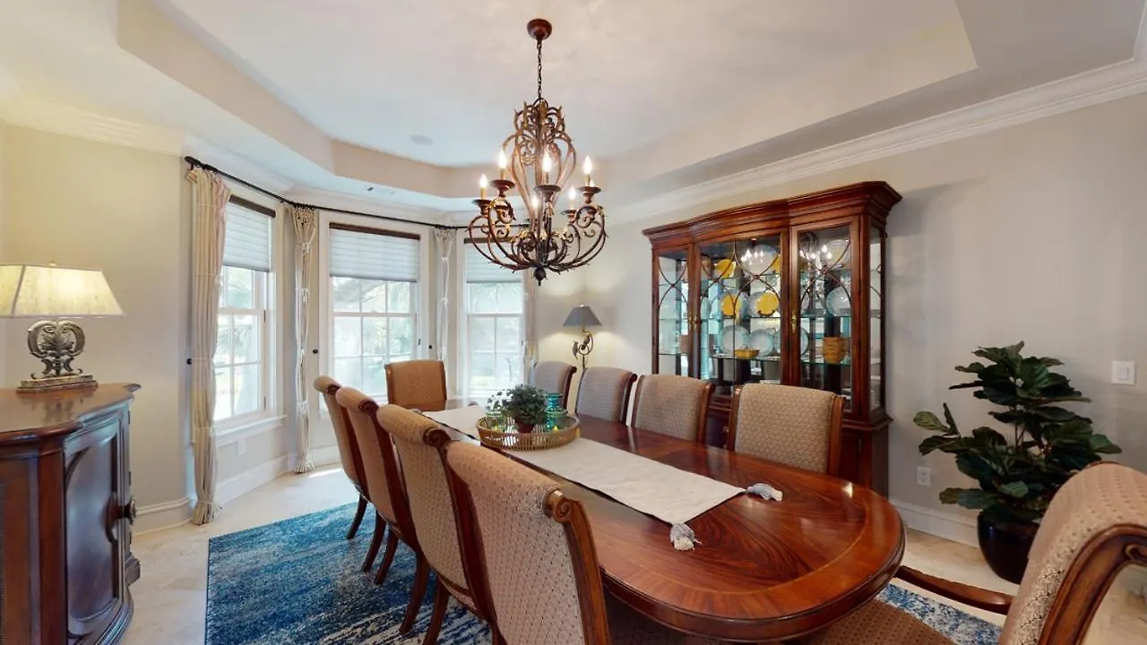 9 Promontory Ct * Hilton Head Island