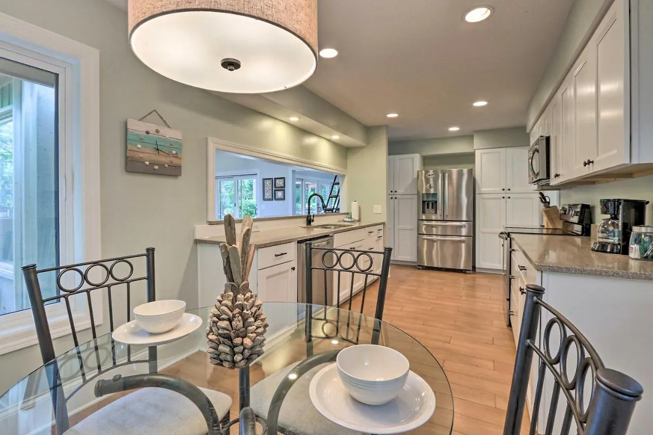 Modern Retreat With Patio And Bbq Less Than 1 Mi To Beach! * Hilton Head Island