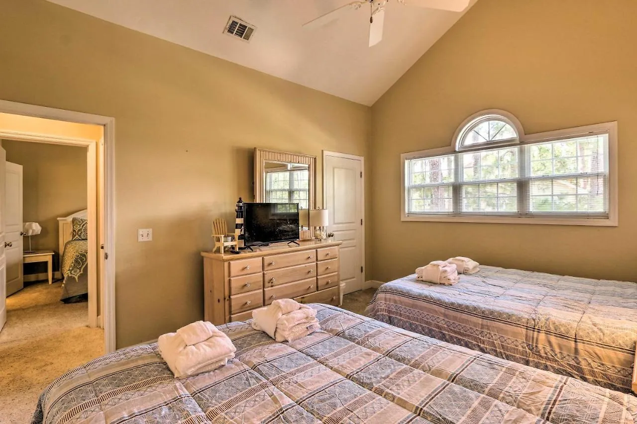 Beautiful Hilton Head House 5 Min Walk To Beach! Holiday home Hilton Head Island