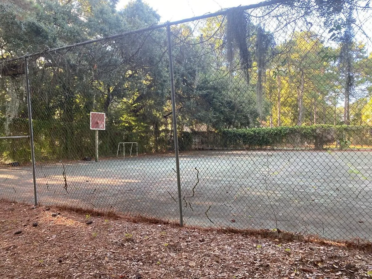 Hhi Homes Llc * Hilton Head Island
