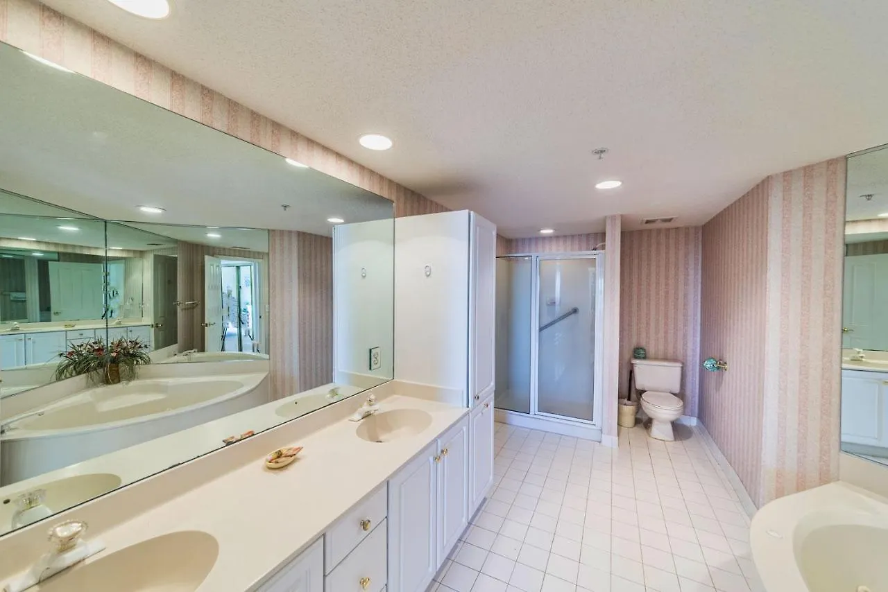 Hampton 6107 Apartment