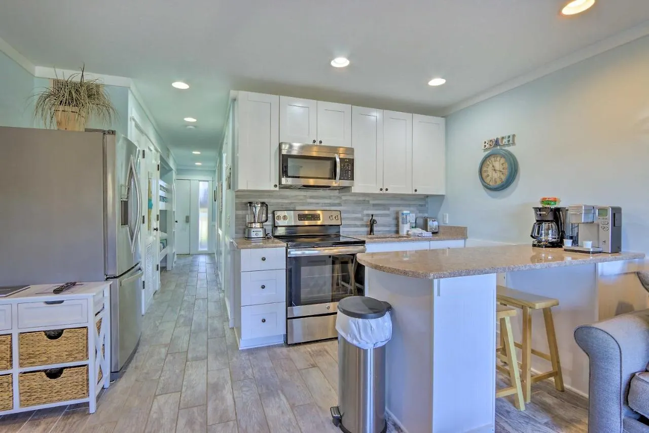 Bright On 50-acre Hilton Head Resort! Hilton Head Island