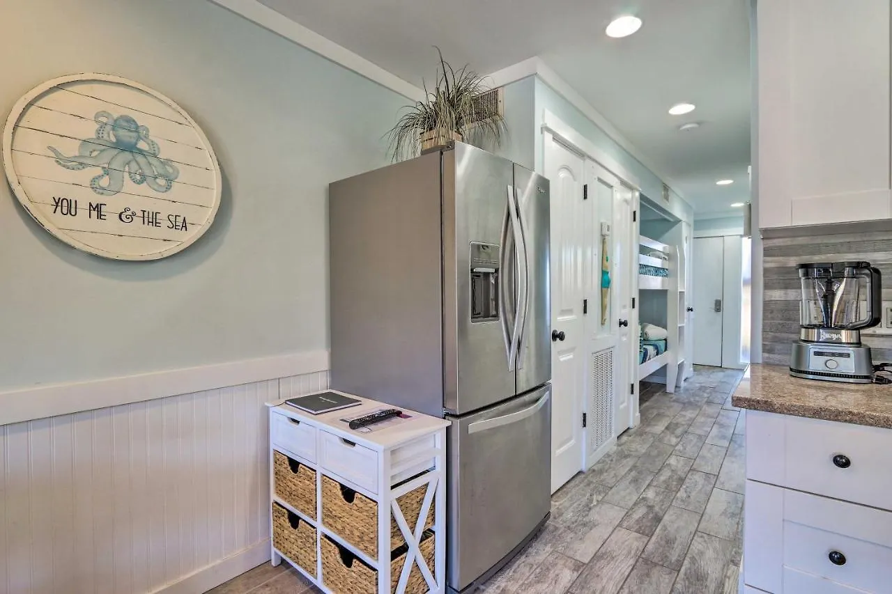 Bright On 50-acre Hilton Head Resort! Hilton Head Island