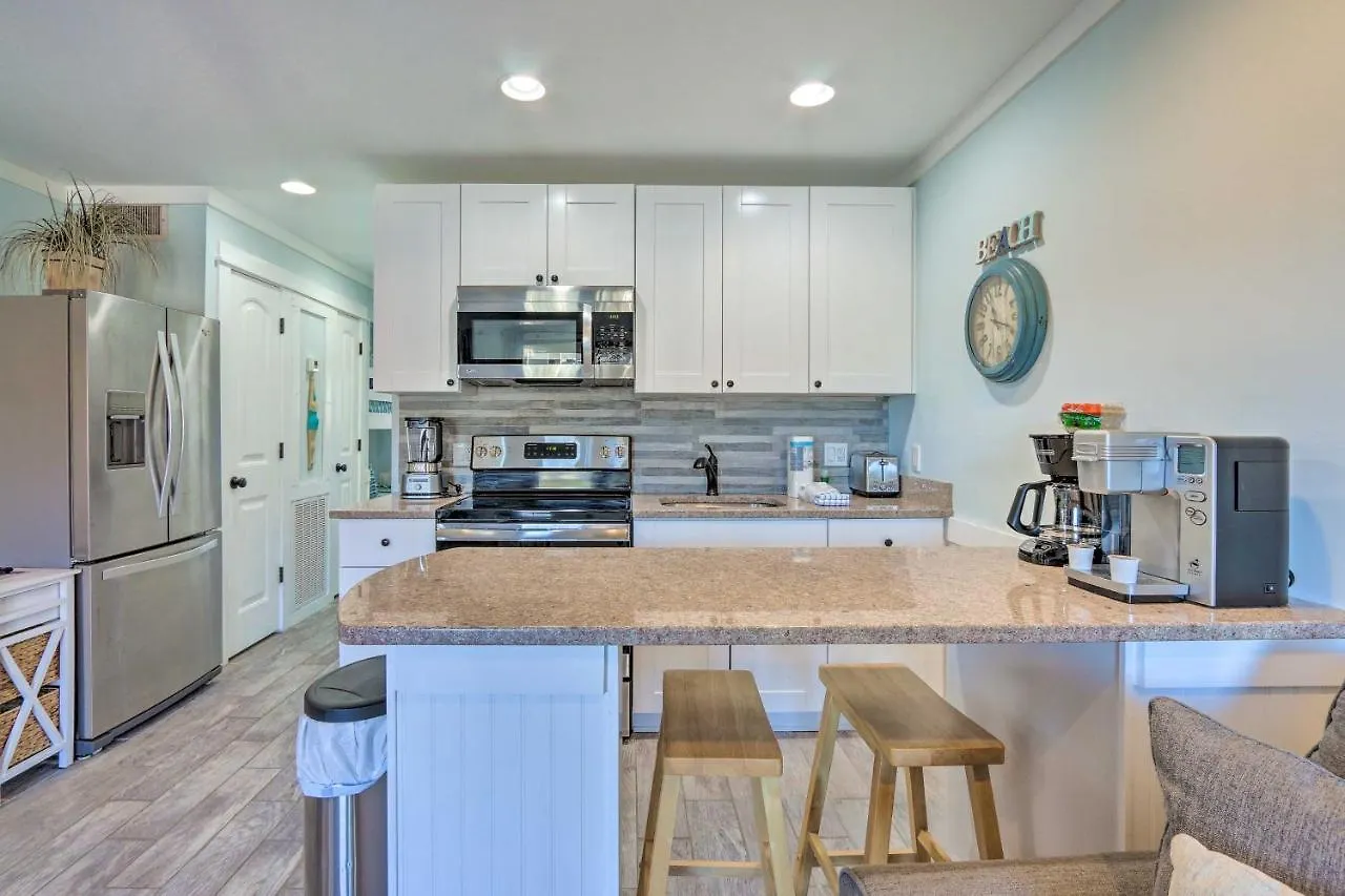 Bright On 50-acre Hilton Head Resort! Hilton Head Island