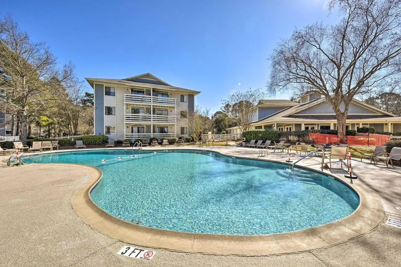 Hilton Head With Lagoon View - Near Beach! Apartamento *