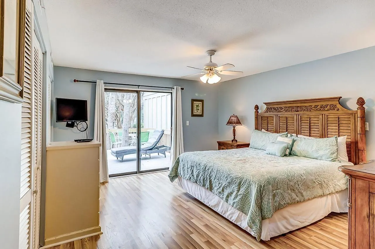 Apartment 4 Bed 2 Bath In Queens Grant *