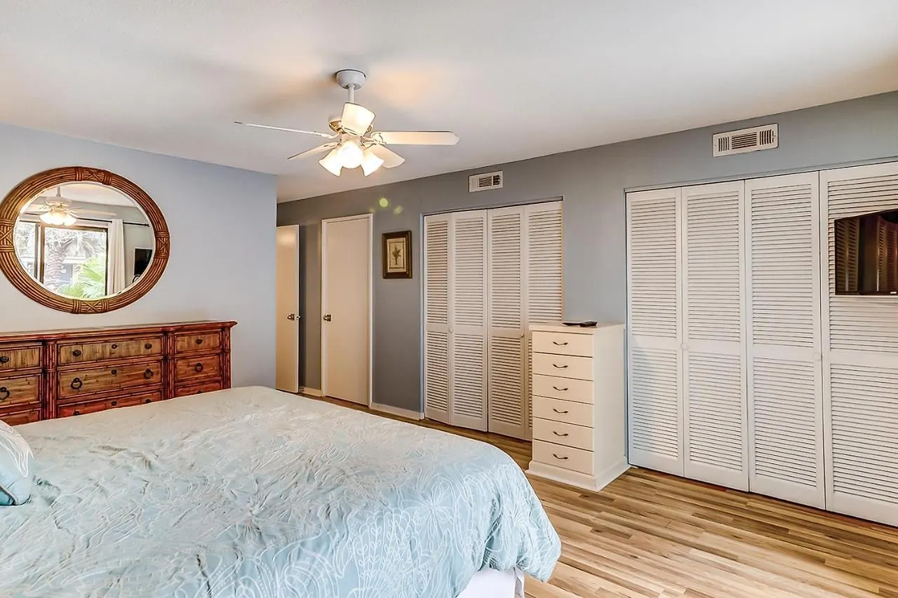 4 Bed 2 Bath In Queens Grant