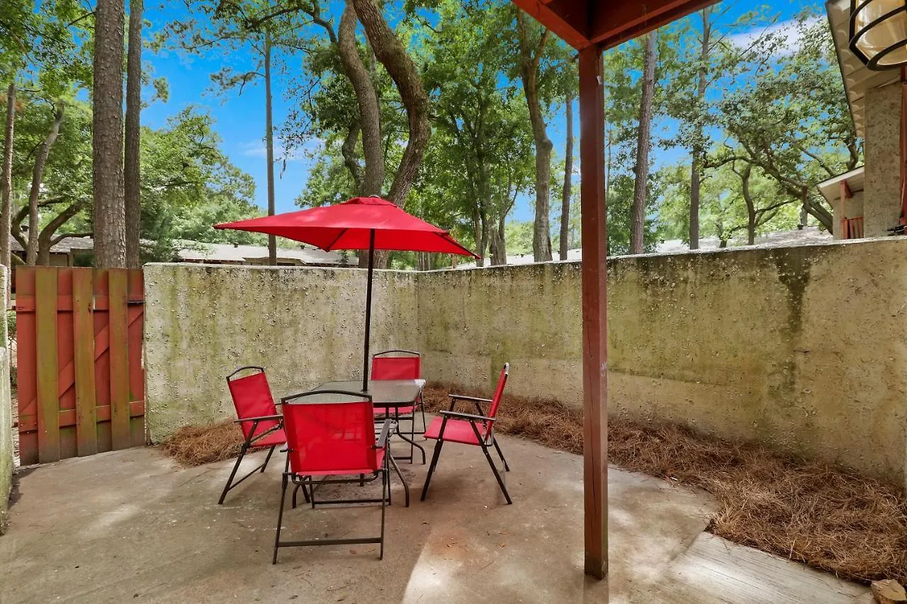 Holiday home #49 Cheerful 2 Bdr With Pool & Assigned 2 Parking Hilton Head Island