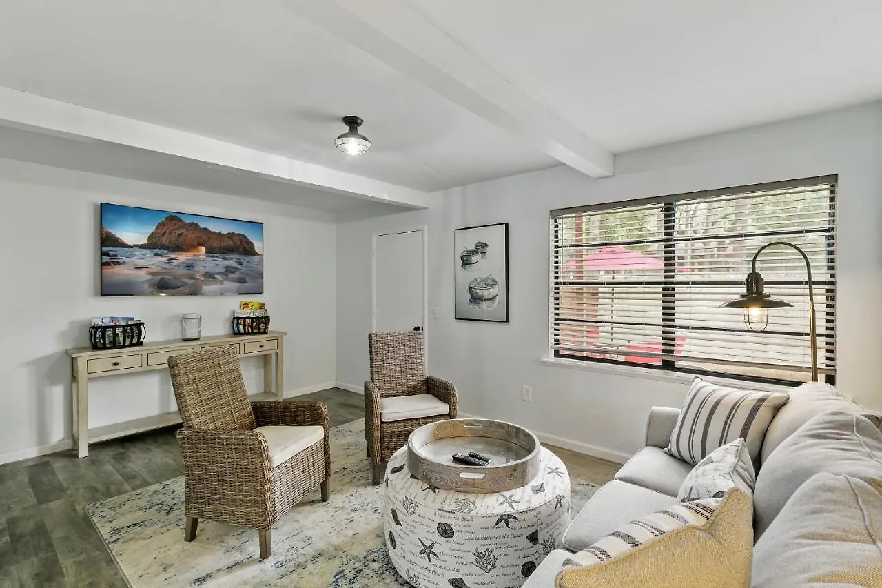 #49 Cheerful 2 Bdr With Pool & Assigned 2 Parking Holiday home *