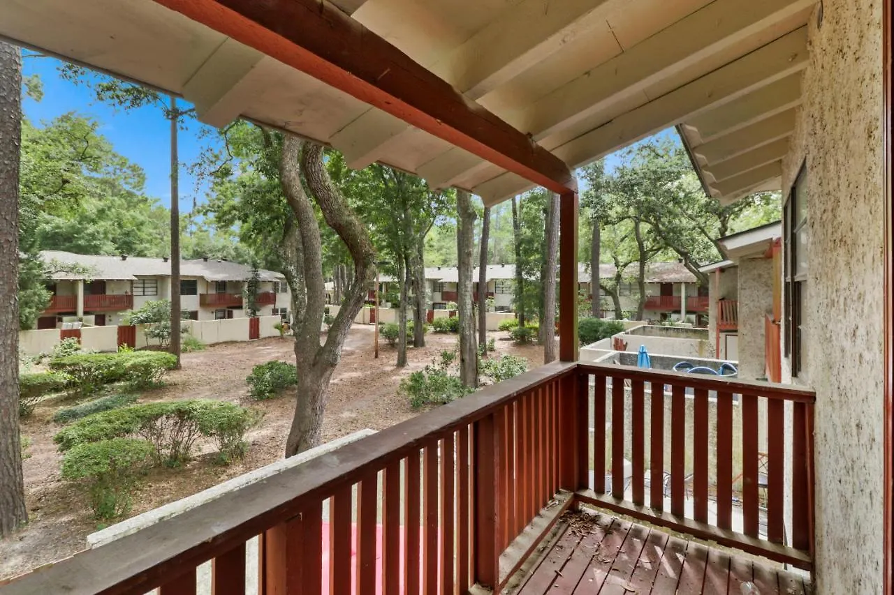 #49 Cheerful 2 Bdr With Pool & Assigned 2 Parking Hilton Head Island