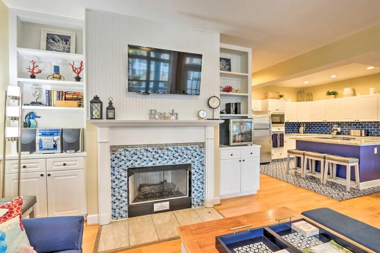 Beautiful Hilton Head House 5 Min Walk To Beach! Holiday home *