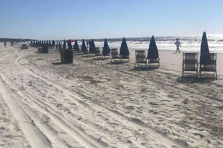 Luxury Beach With Amazing Amenities Biggest Pool On Hhi Beach Tennis Apartment Hilton Head Island