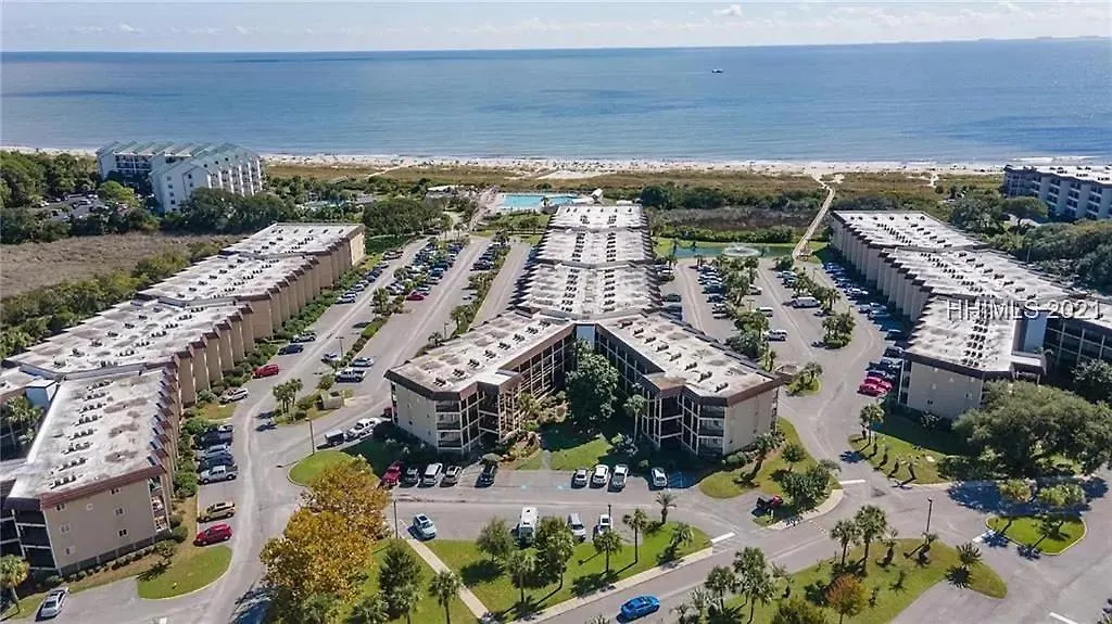 Apartment Luxury Beach With Amazing Amenities Biggest Pool On Hhi Beach Tennis Hilton Head Island