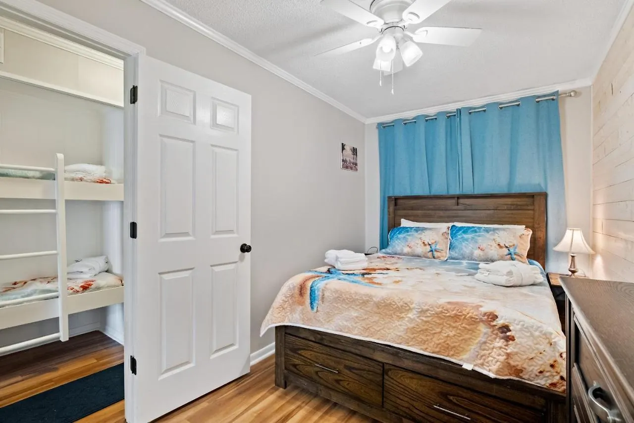 Luxury Beach With Amazing Amenities Biggest Pool On Hhi Beach Tennis *