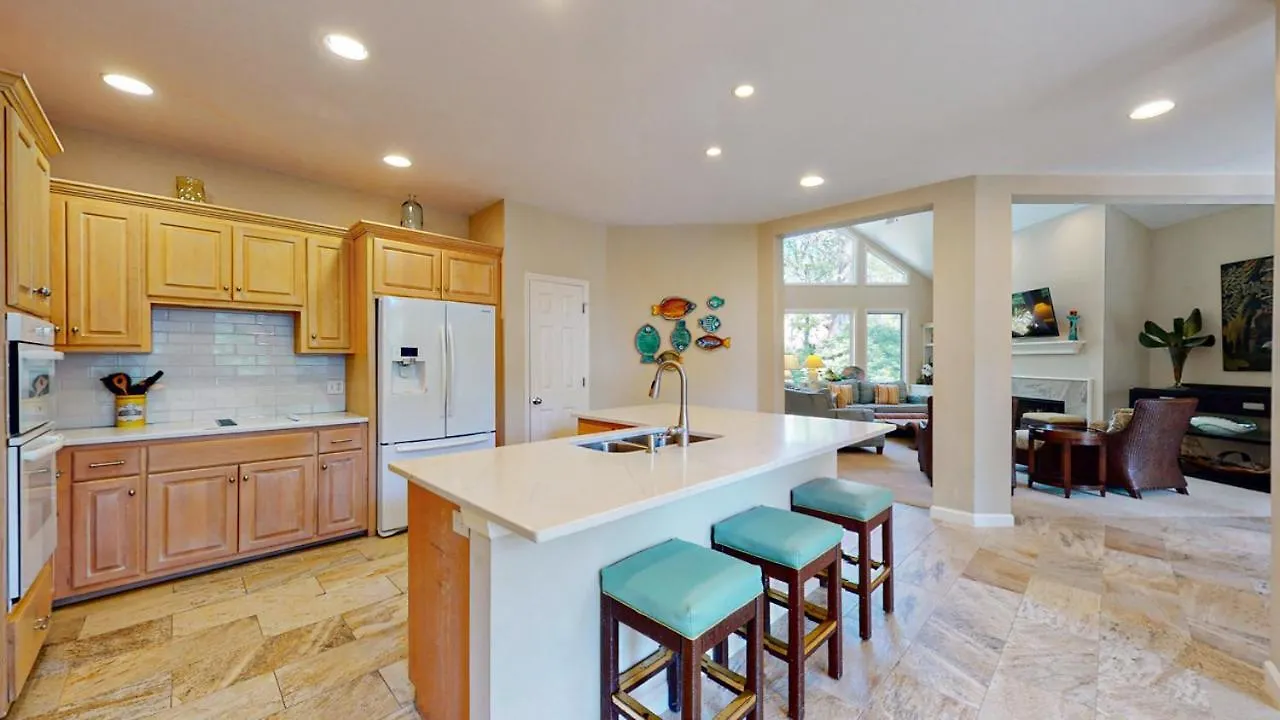 6 Flagg Dr