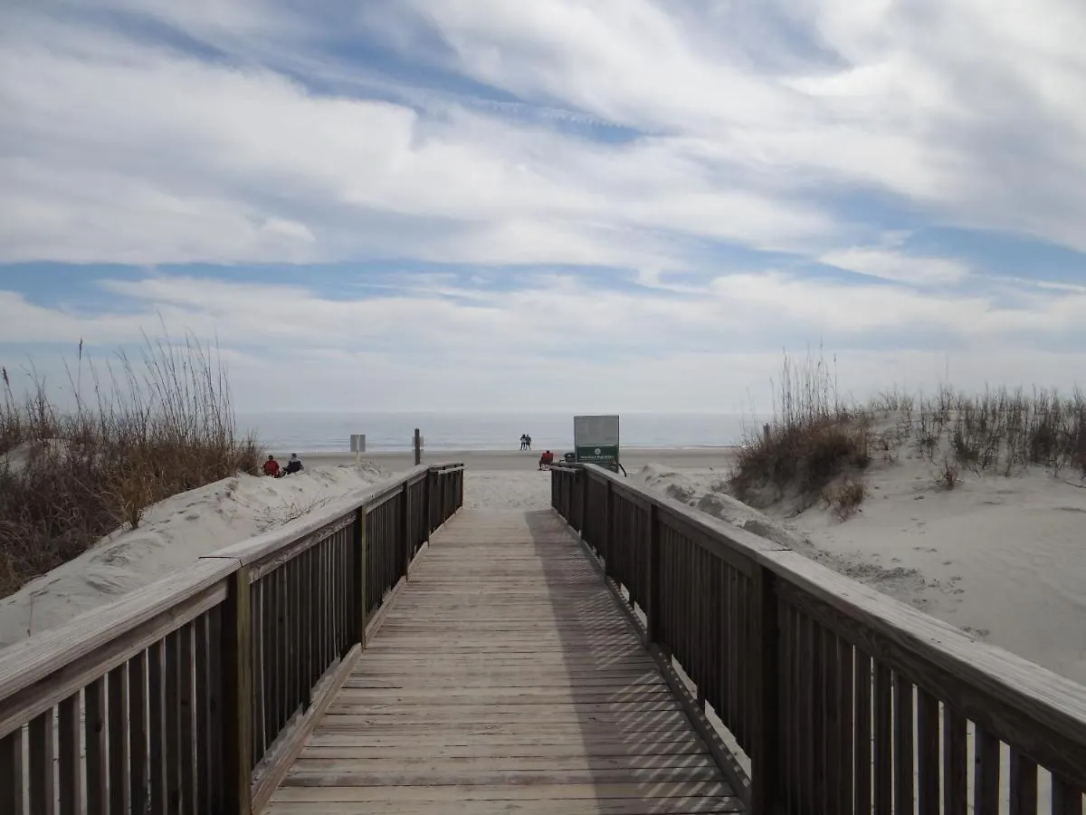 Luxury Beach With Amazing Amenities Biggest Pool On Hhi Beach Tennis Apartment Hilton Head Island