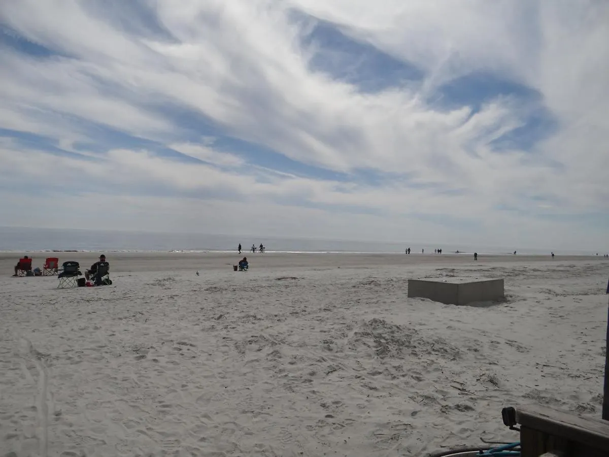 Luxury Beach With Amazing Amenities Biggest Pool On Hhi Beach Tennis