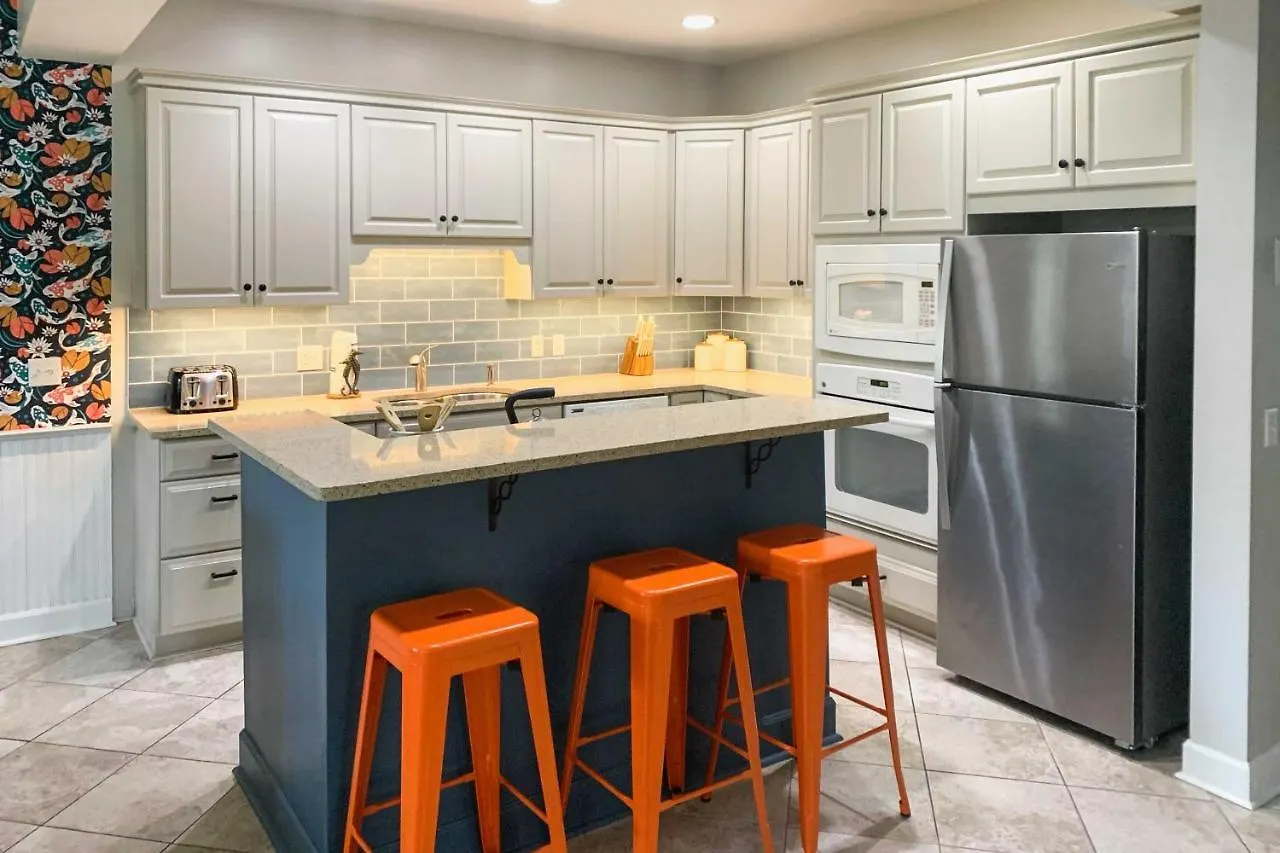 Coastal Hilton Head Retreat With Pool Access! Holiday home