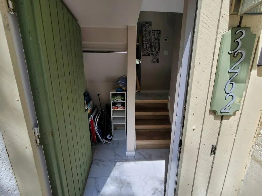 Villa Contemporary Bliss-newly Renovated Cozy