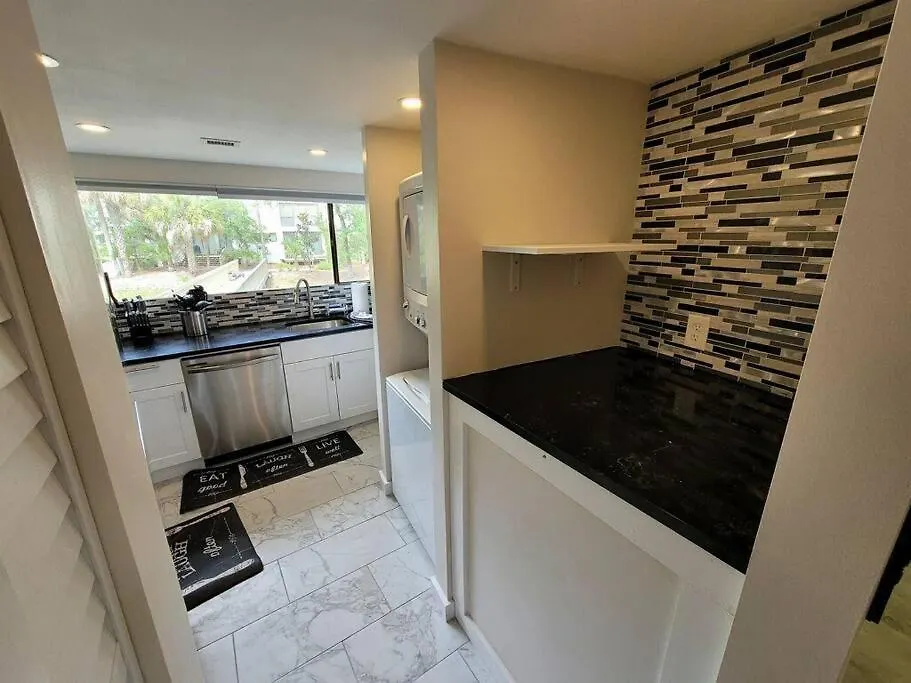 Villa Contemporary Bliss-newly Renovated Cozy