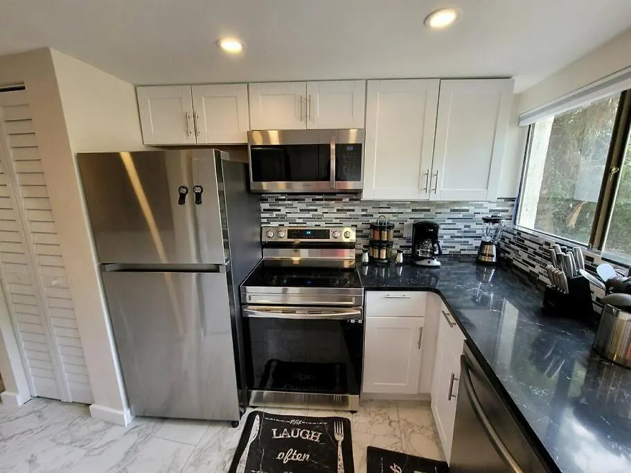Villa Contemporary Bliss-newly Renovated Cozy *