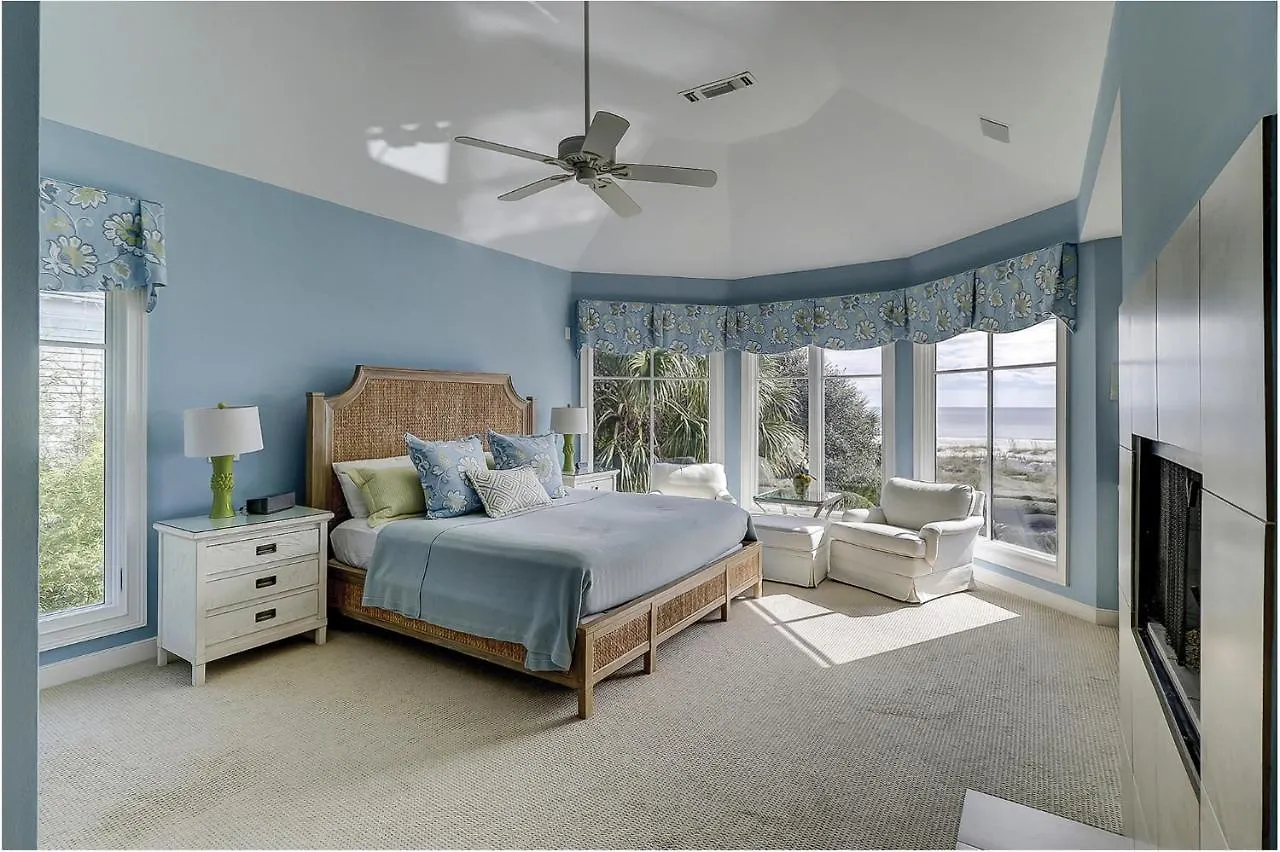 8 Eastwind