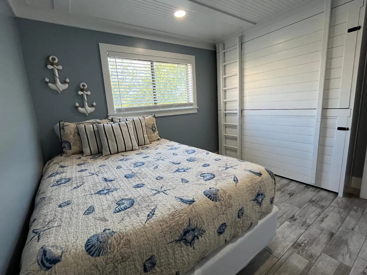 Seas The Day - Boardwalk To The Beach, 3 Pools, Tennis Apartment