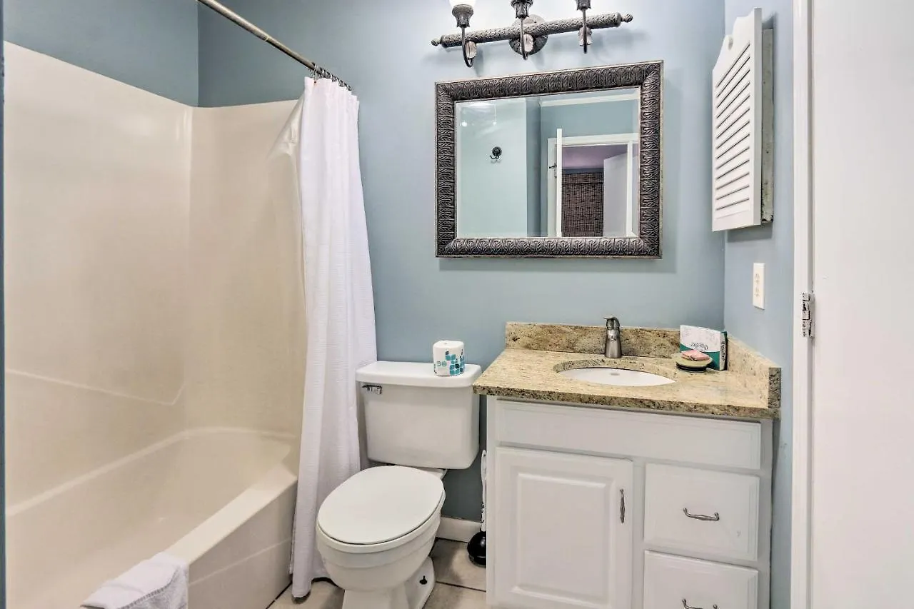 Apartment Hilton Head Walk To Folly Field Beach! Hilton Head Island