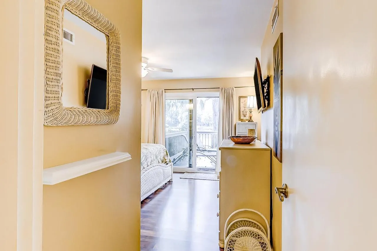 Queens Grant 717 Apartment