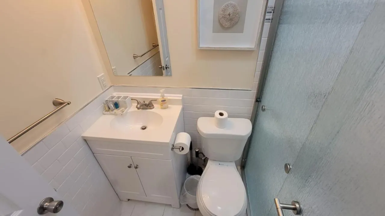 Hhi Homes Llc Bed & Breakfast *
