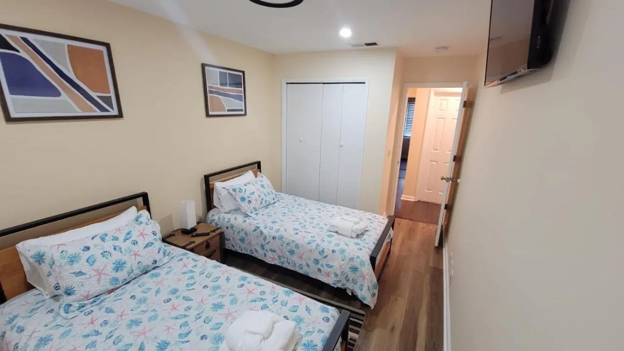 Bed & Breakfast Hhi Homes Llc