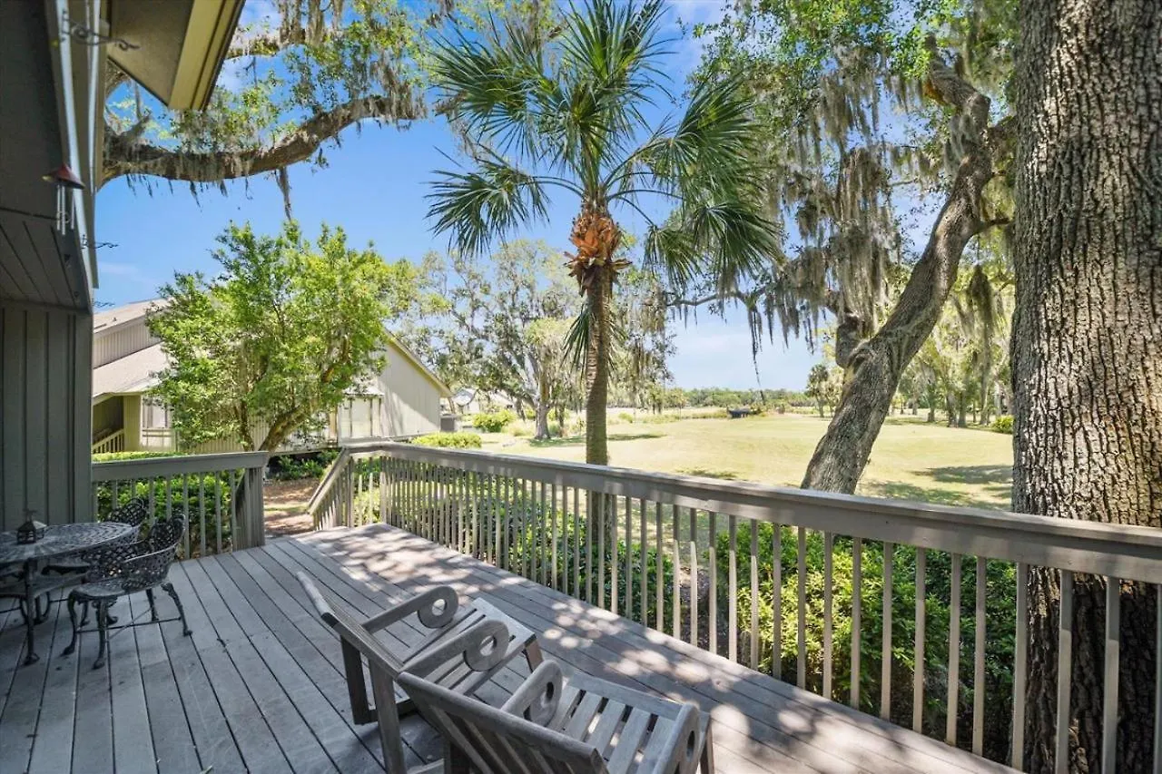 910 Inverness Village
