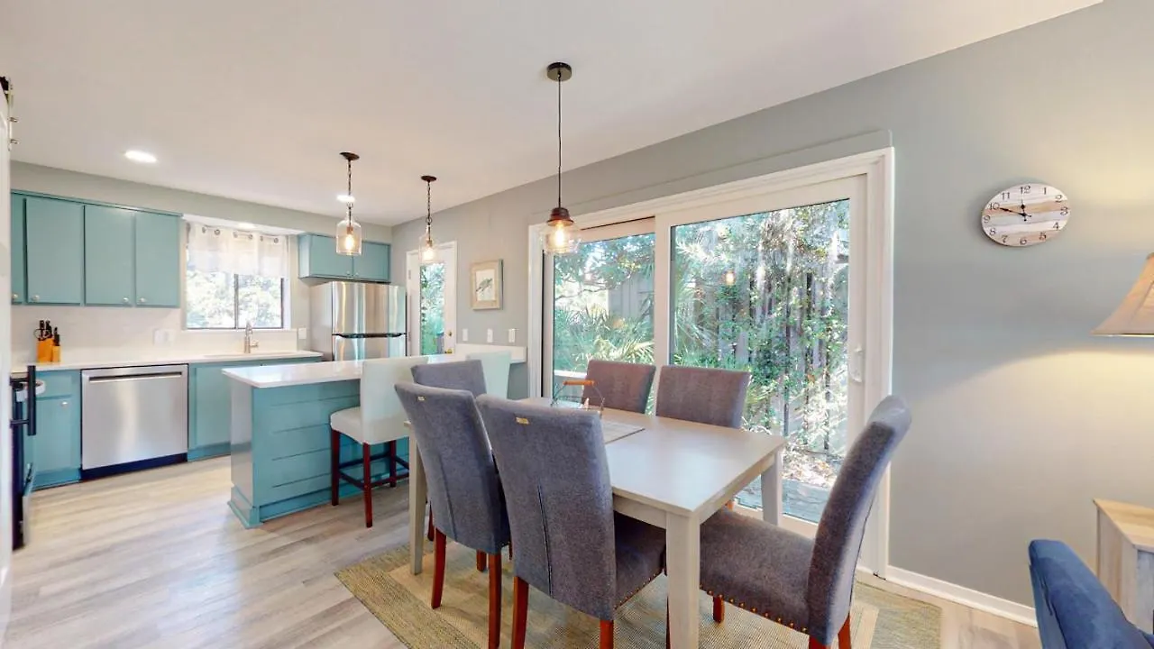 11 Water Oak * Hilton Head Island