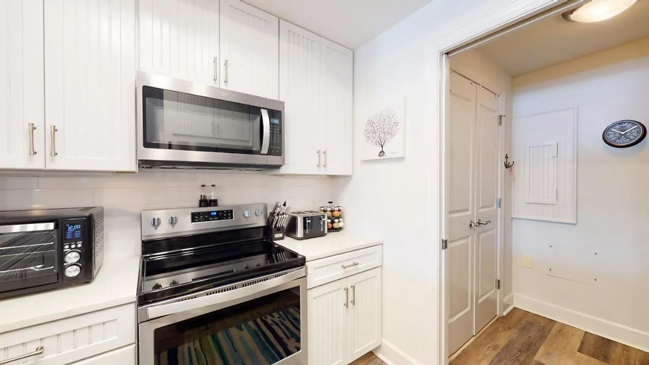 210 Mainsail Villa