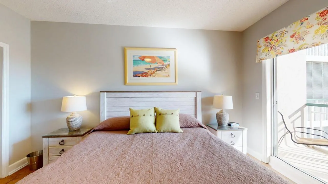 Villa 3303 Windsor Court *