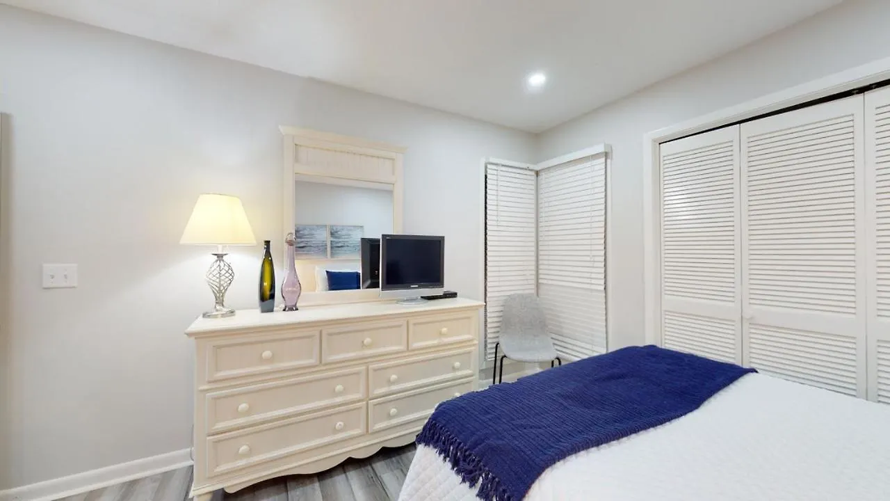 1766 Saint Andrews Commons *