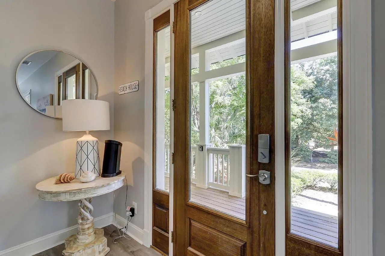 Steps From The 2nd Row Pool & Hot Tub