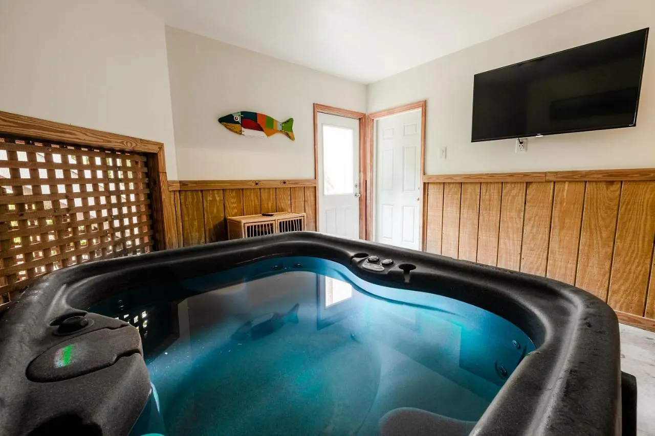 Steps From The 2nd Row Pool & Hot Tub *