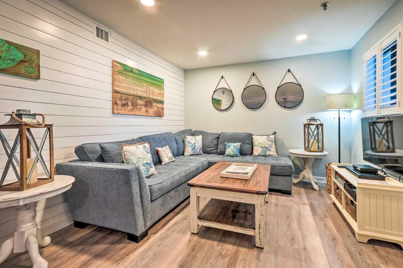 Modern Hilton Head Escape With Pools And Tennis