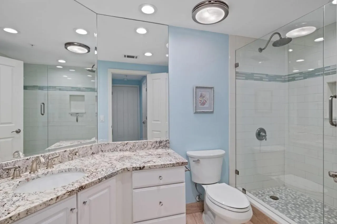 6106 Hampton Place North Villa *