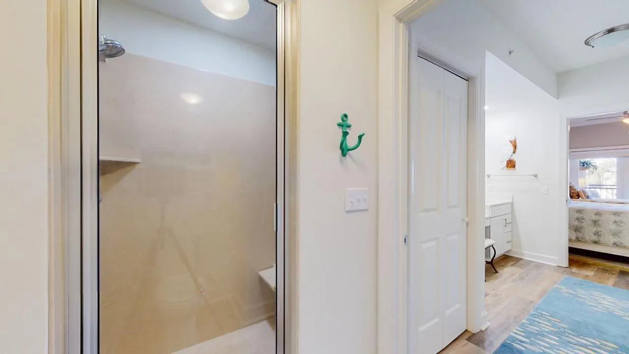 210 Mainsail Villa