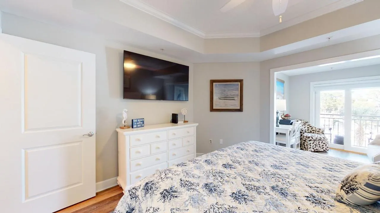 210 Mainsail Villa *